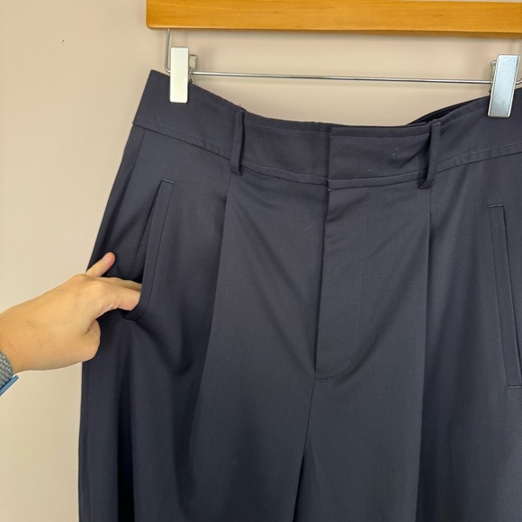 Everlane The Italian Wool Way-High® Drape Pant Navy Blue Size 8 Pleated - Picture 6 of 12